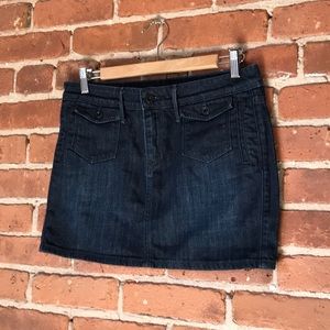 Levi’s - dark denim mini skirt